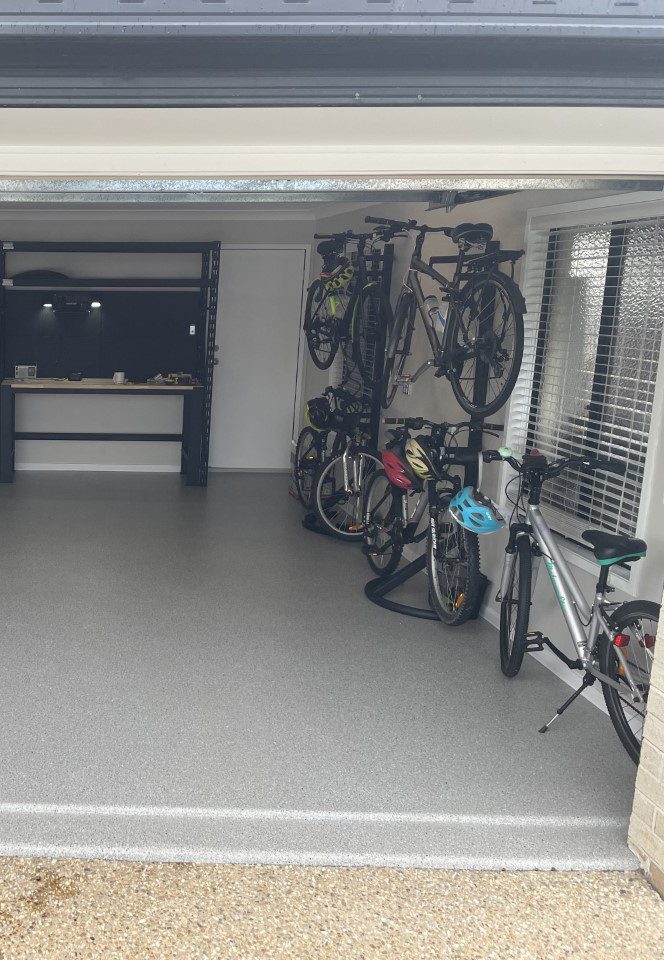 Resin vinyl flake flooring in a garage