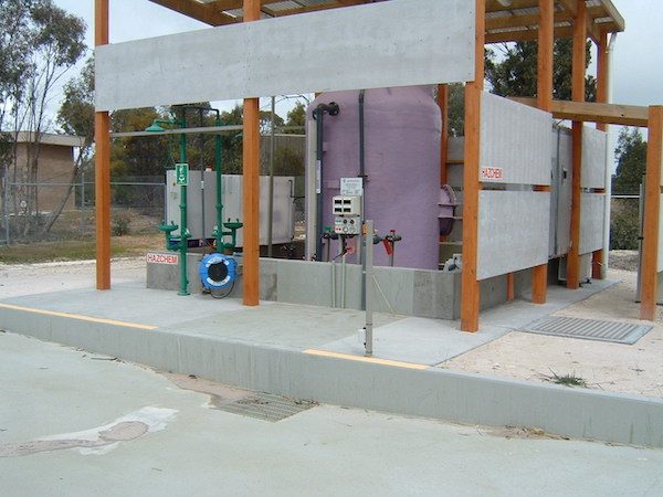 A filling station that handles aggressive chemicals used Jaxxon 1545 to coat the bund and the driveway section.