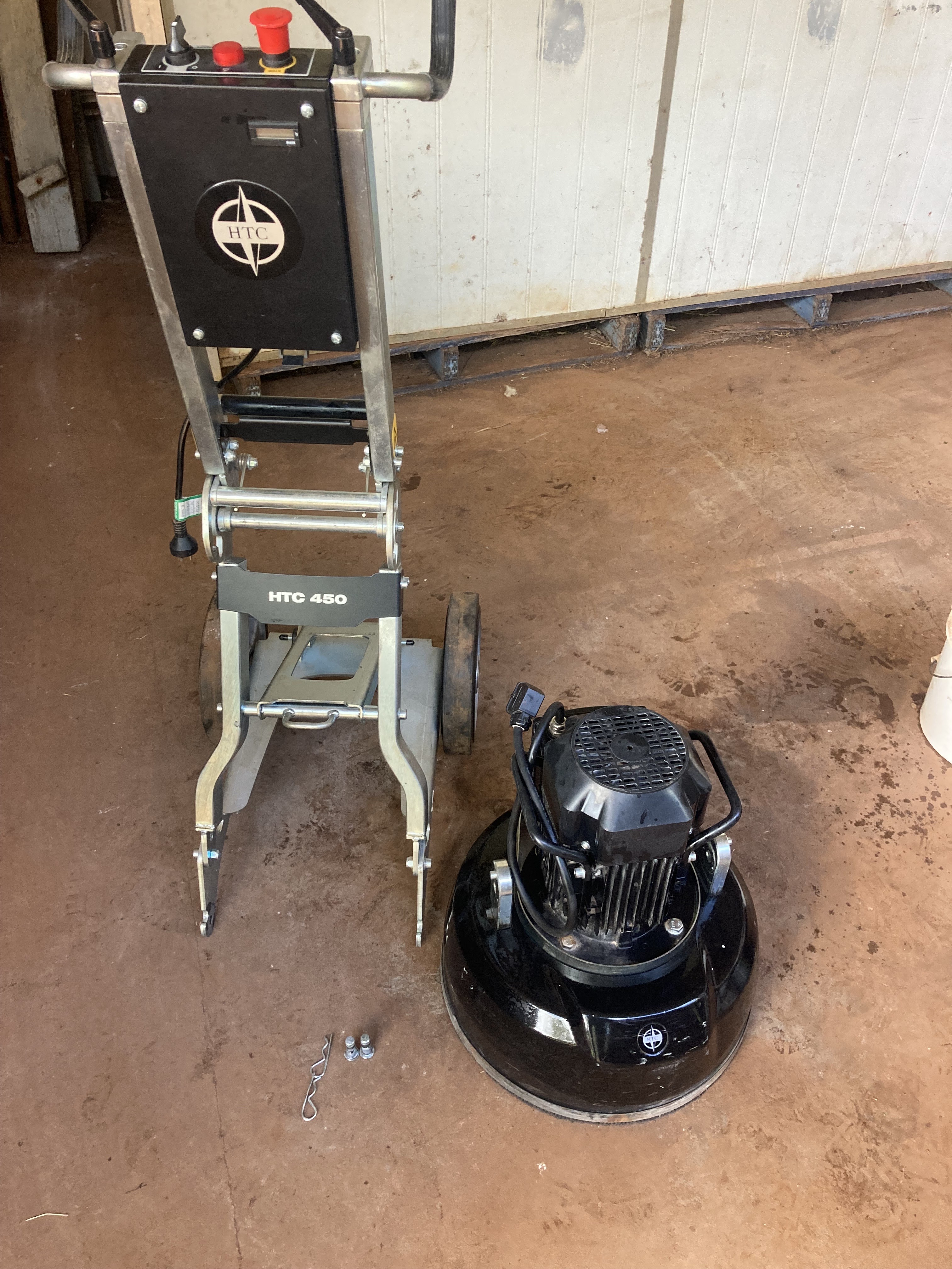 HTC 450 Grinder - Toowoomba